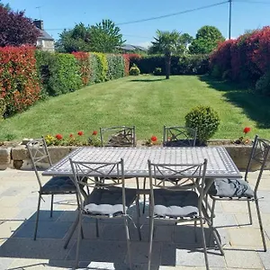 La Maison Bleue Hébergement de vacances Saint-Sauveur-des-Landes